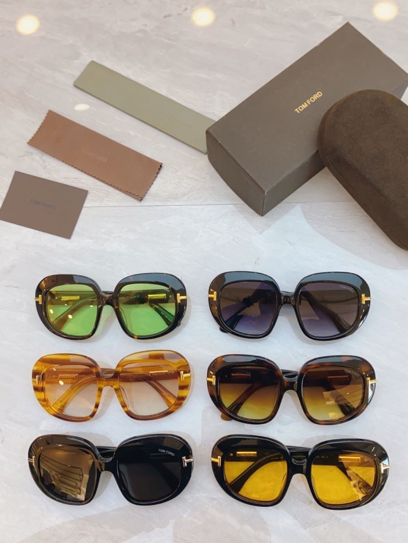TOM FORD
